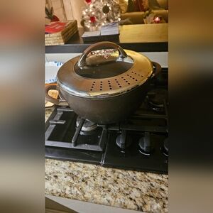 Circulon 5 Quart Pot